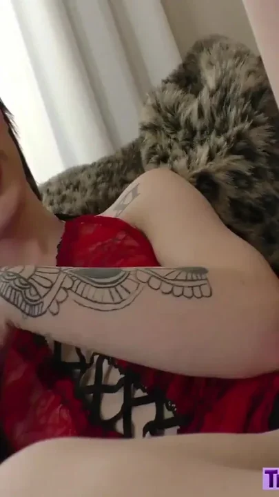 Hottest trans star Annabelle Lane works her sweet pink trans cock