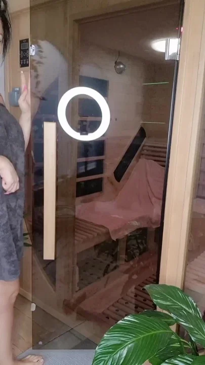 JOI in Sauna