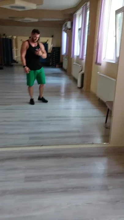 This is how i undress after gym