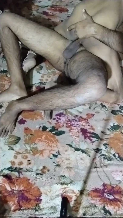 Nokrani khud he agai aaj mry room mn Clip 2