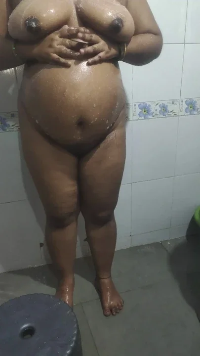 Indian Desi woman Clip 1