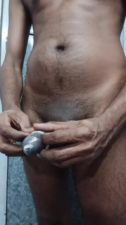 watching nude photos Clip 1