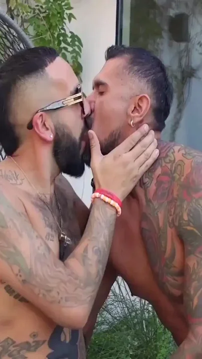 Juven Fucks Xl Monster Cock Boomer Banks Bareback Cumshot