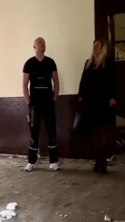 BBW mature inspector is not satisfied with how this dude worksso he needs to