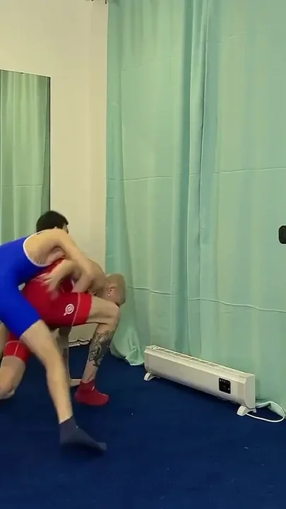 Athletic Twinks Wrestled and Imperceptibly Horny Turned Into Fucking