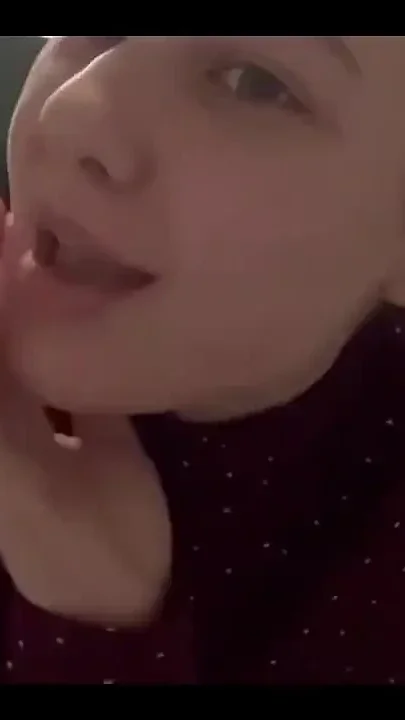 Hot Amateur Fingering Sexy Asshole on Train