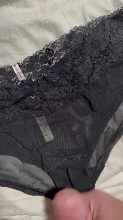 Cum on Wifes Panties 6