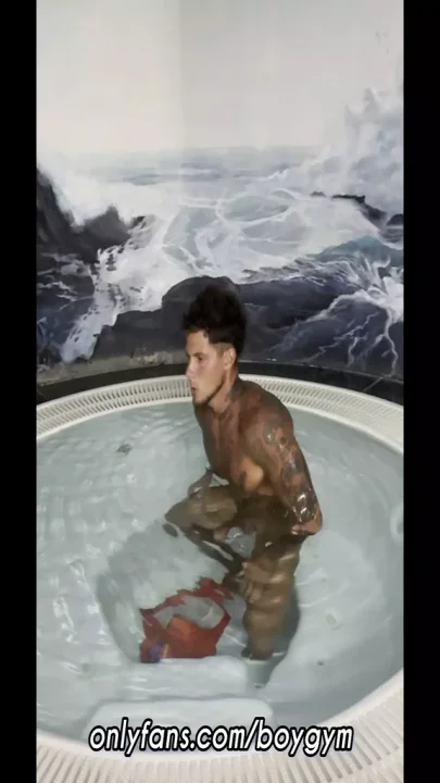CUMSHOT in A Jacuzzi Hotel