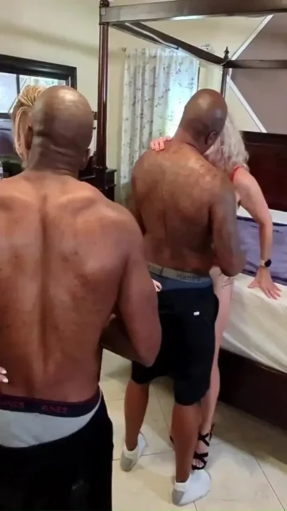 2 Blonde MILFs and Dhh
