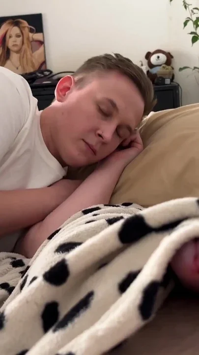 Sharing a Bed with My Step-sister's BF & Ridng and Blowjob