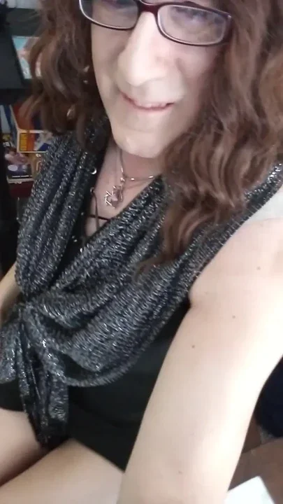 Cute Transgender Farts in her nice Outfit
