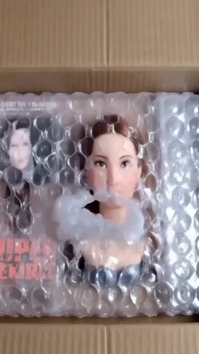 Cynthia - a Doll in the Real World