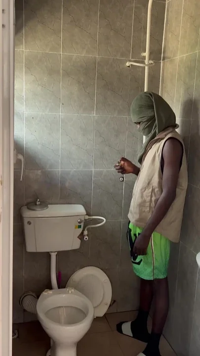 Toilet Blowjob