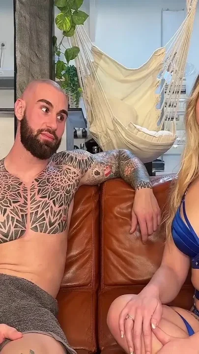She Gets Screwed by a Big Guy
