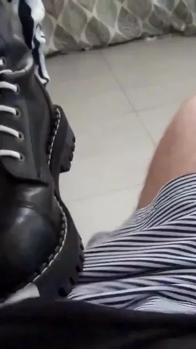 Mars Gymburger good skinhead whore