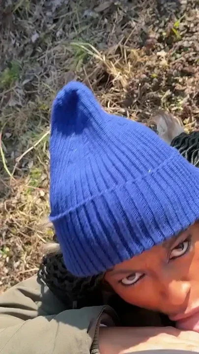 HUNT4K We were caught by strangers during blowjob in public Clip 1