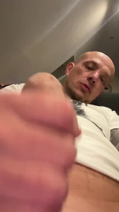 Selfmademan handjob german Clip 1