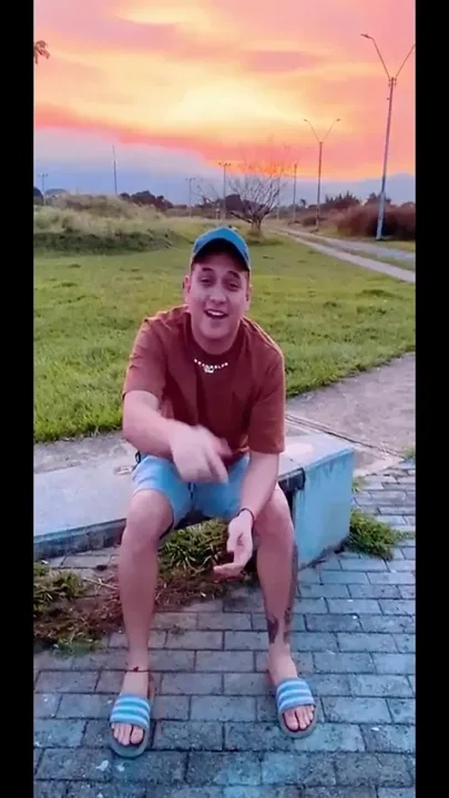 I Convince My Active Bisexual Neighbor with Girlfriend to Let My Cock Be Put in