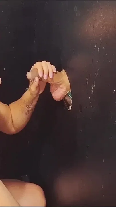 Wife Sucking Gifted Gloryhole