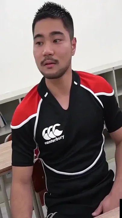 Handsome Hiroya Having Amazing Threesome Fuck
