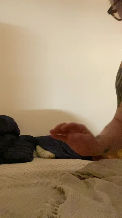 Sissy cleaning butt plug while locked