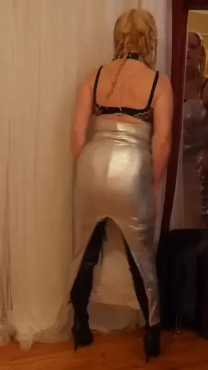 Slutty in silver stepmom fucks you at the prom