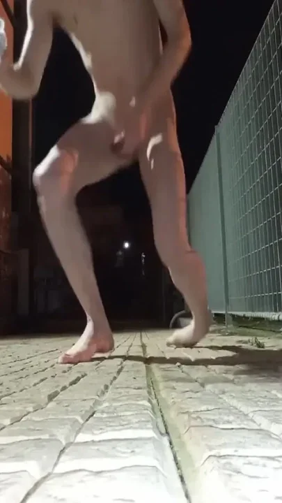 Piss Showering Outdoors