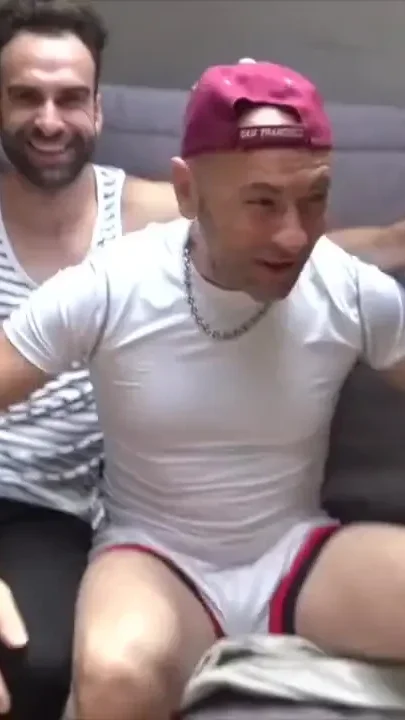 Jess Royan fucked bareback by young Latino twink