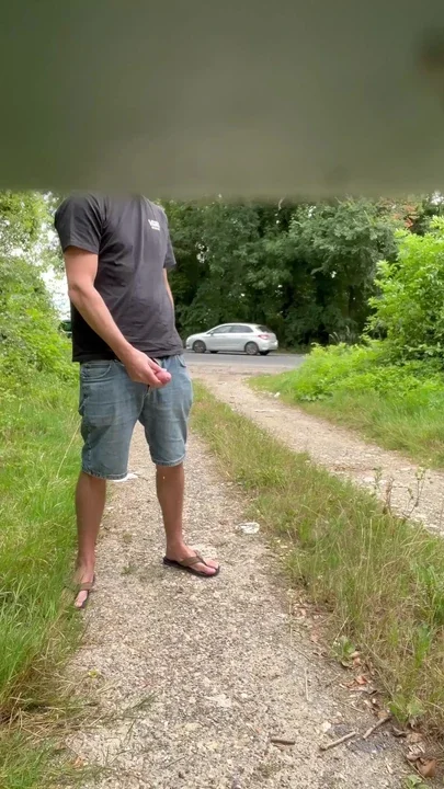 BeENJoY - Jerking off a big cock in the car in traffic in the middle of people