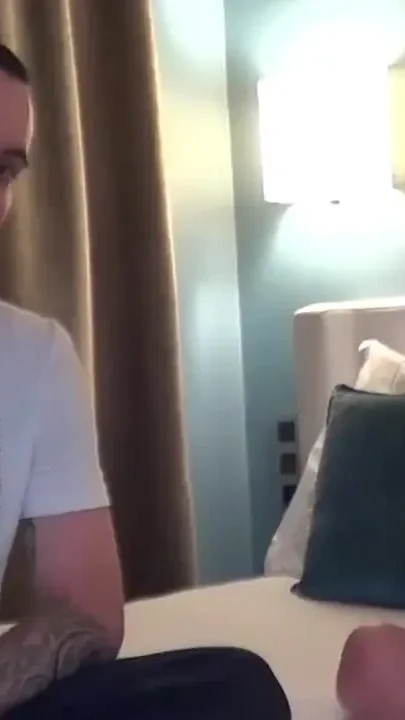 Zacharie fucked bareback by Hugo Grant