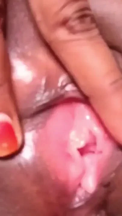 Tamil girl pussy showing and fingering Clip 2