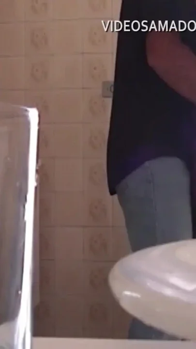 Couple heats up their relationship by having sex in the kitchen
