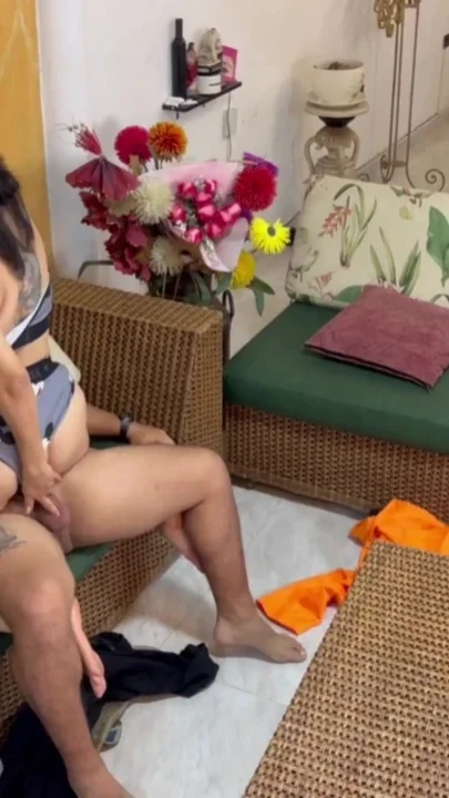 Stepmom is imprisoned and she escapes to suck him Clip 1