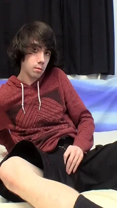 Self Facial for Straight Twink Jonas
