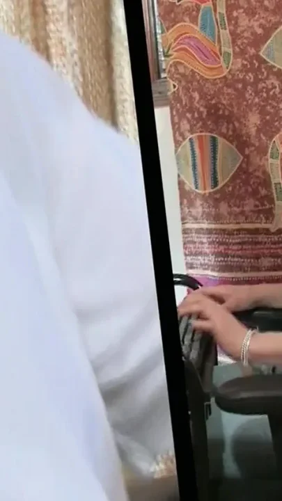 Seductive Brunette Enjoys Intense 69 Oral Sex