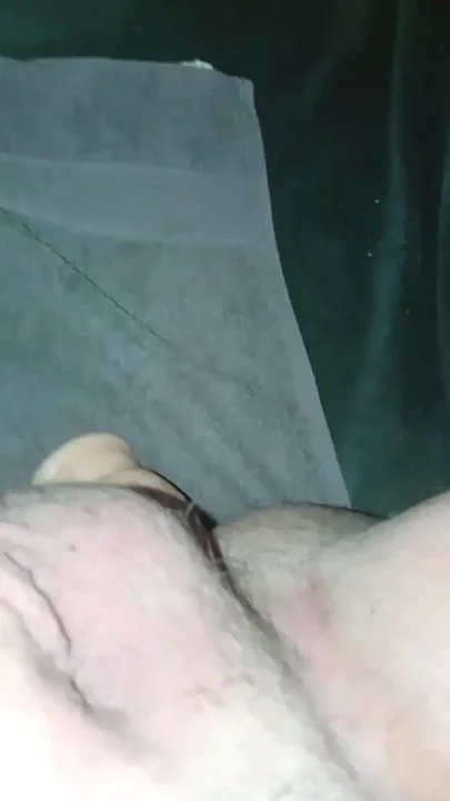 cumshoot twith dildo in ass