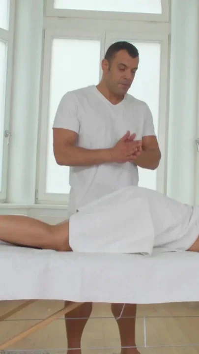 Bootylicious Adreina De Luxe takes a happy ending after massage