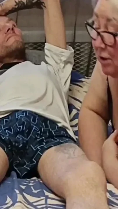 Cumming From a Deep Blowjob in My Stepmom's Mouth