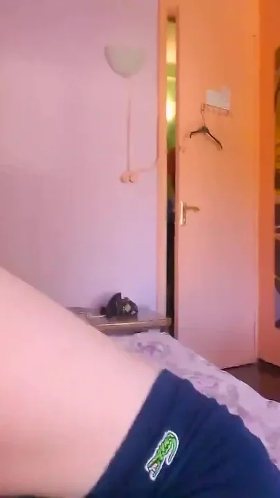 Experienced Hoste Hostel Scammed a Hard-to-get Guest Into a Quick Fuck
