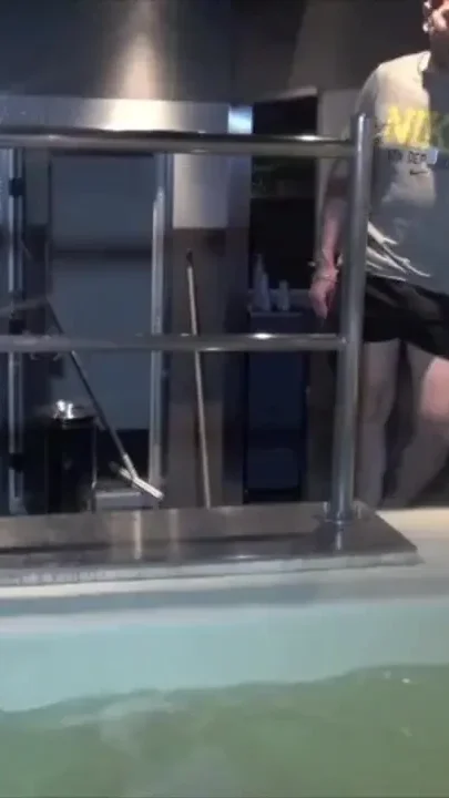 Slut fucked by 2 boys in jacuzzi