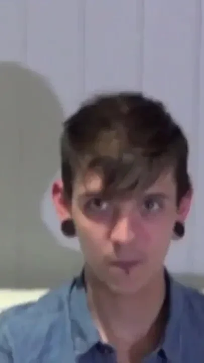 Lovely French twinks fuck for the first time