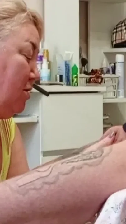 A Friend Sucks off a Large Portion of Cum From a Dick and Swallows It