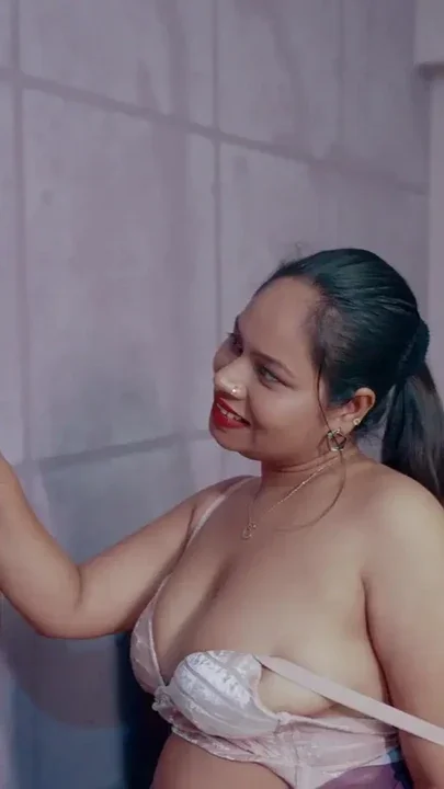 Big boobs desi wife desperate for the sex and seduced by her gym trainer in the