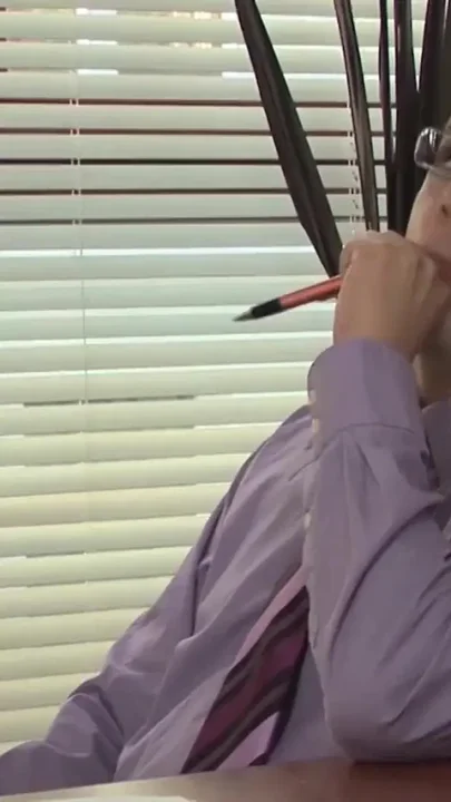 Brunette big ass secretary in stocking gets her pussy banged