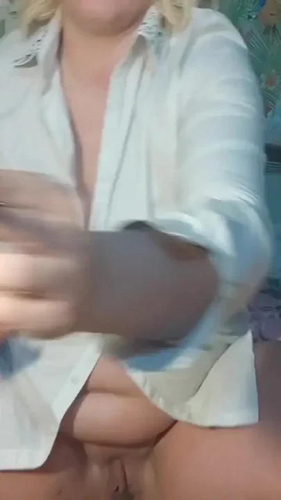 Pee compilation while doing daily things