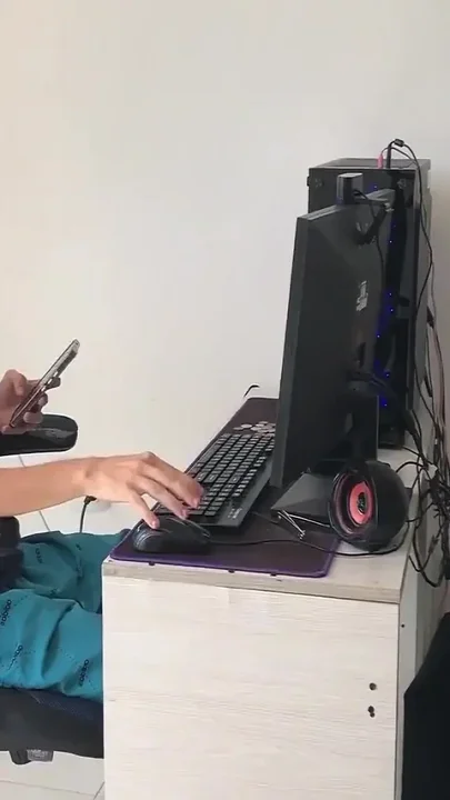 Fucking My Stepbrother While He Plays on His Computer - Porn in Spanish