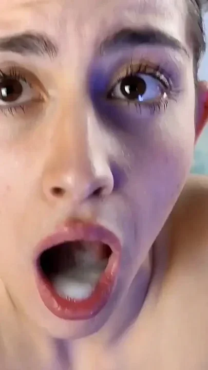 SHANAXNOW RECEIVING A MASSAGE WITH ASSJOB AND THROATPIE Clip 3