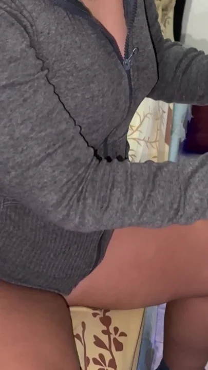 Mother-in-law Gets Very When She Sees Her Son-in-law in Boxers