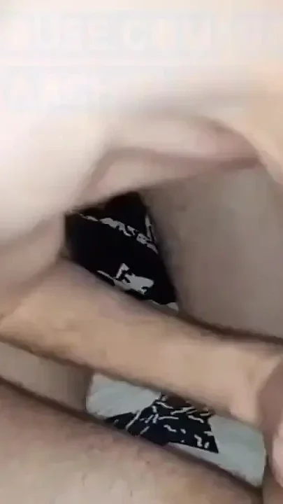 Breaks the buzz 20 times but at the end fountains of sperm on the body of a