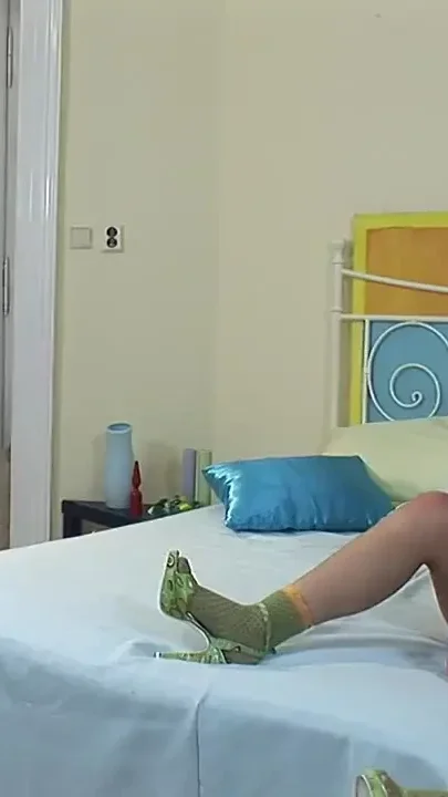 Asian Babe Gets Pussy and Ass Pounded Hard on Bed
